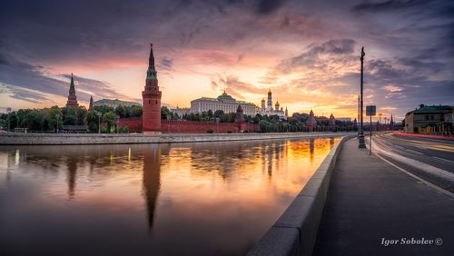 Рассвет над Кремлем