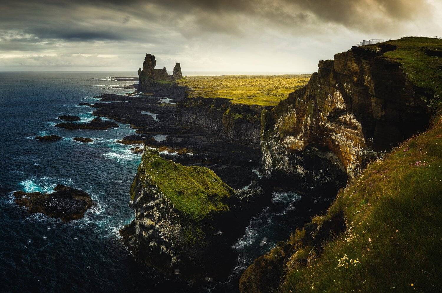 iceland,londrangar,summer,shoreline,summertime,coast,cliffs,rocks,, Adrian Szatewicz