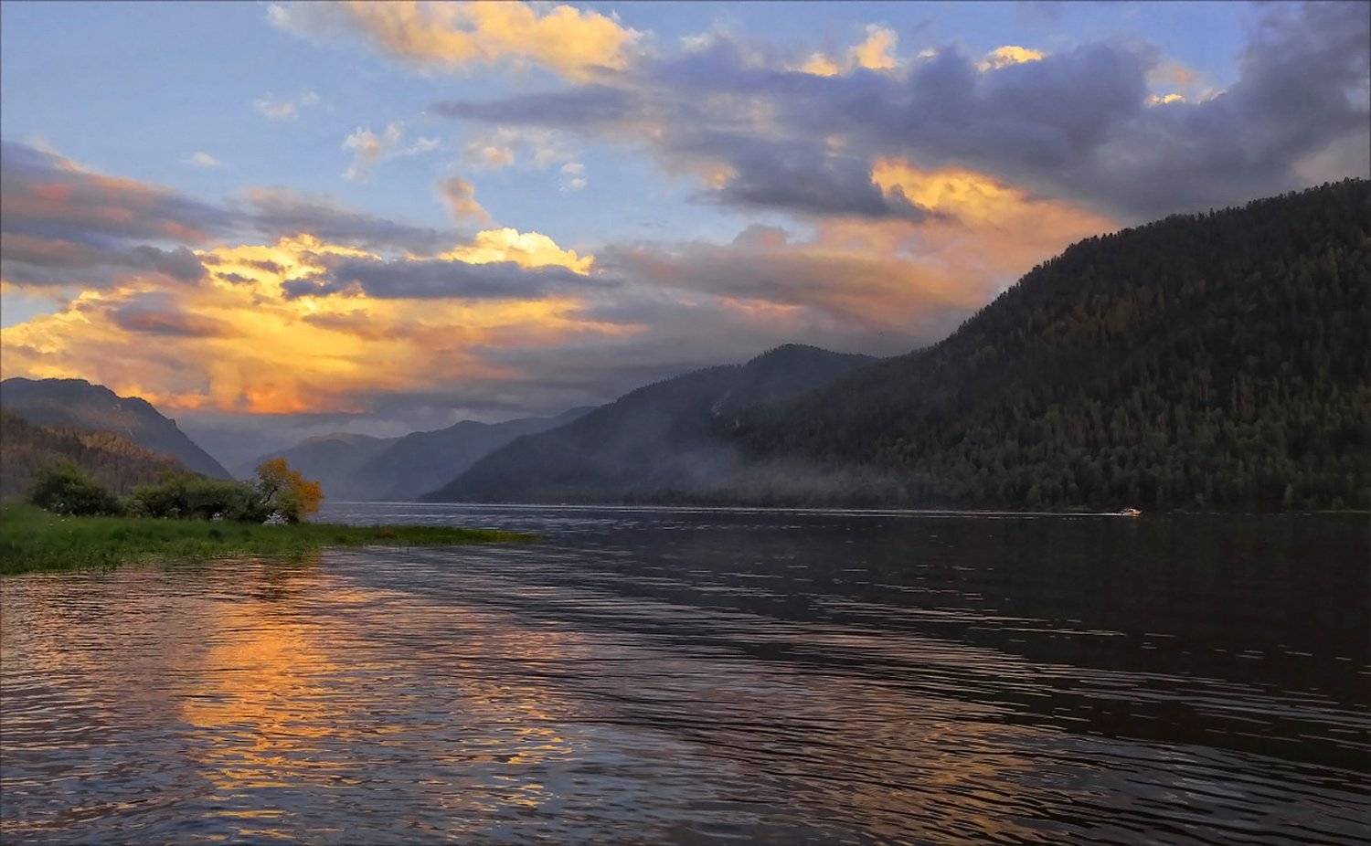 Lake Teletskoye, Александр Гусаков
