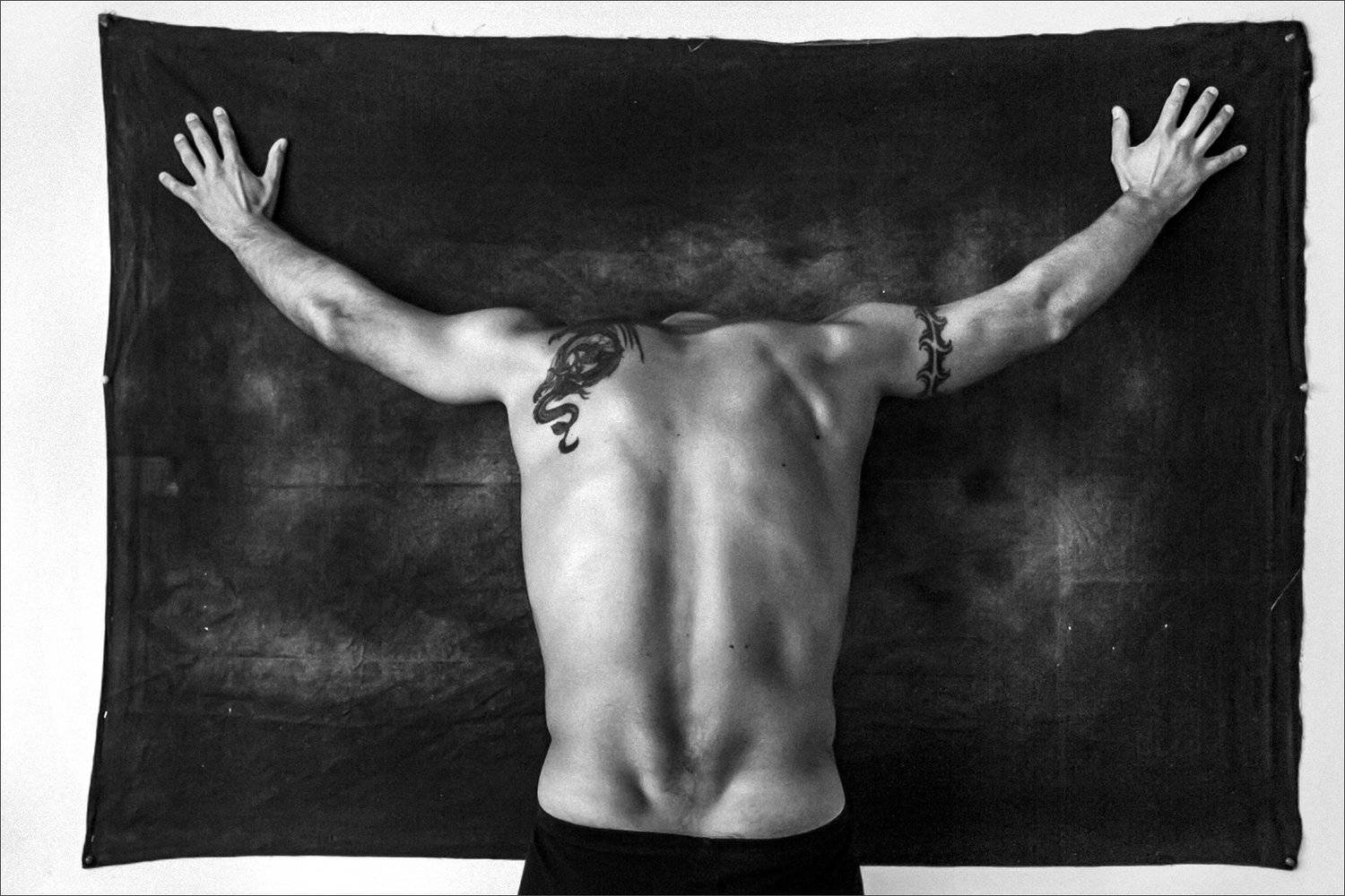 bw, bnw, автопортрет, portrait, 35mm, composition, чб, портрет, selfportrait, композиция, xt3, fujifilm, Denis Buchel (Денис Бучель)