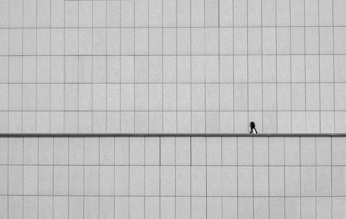 Crossing between lines