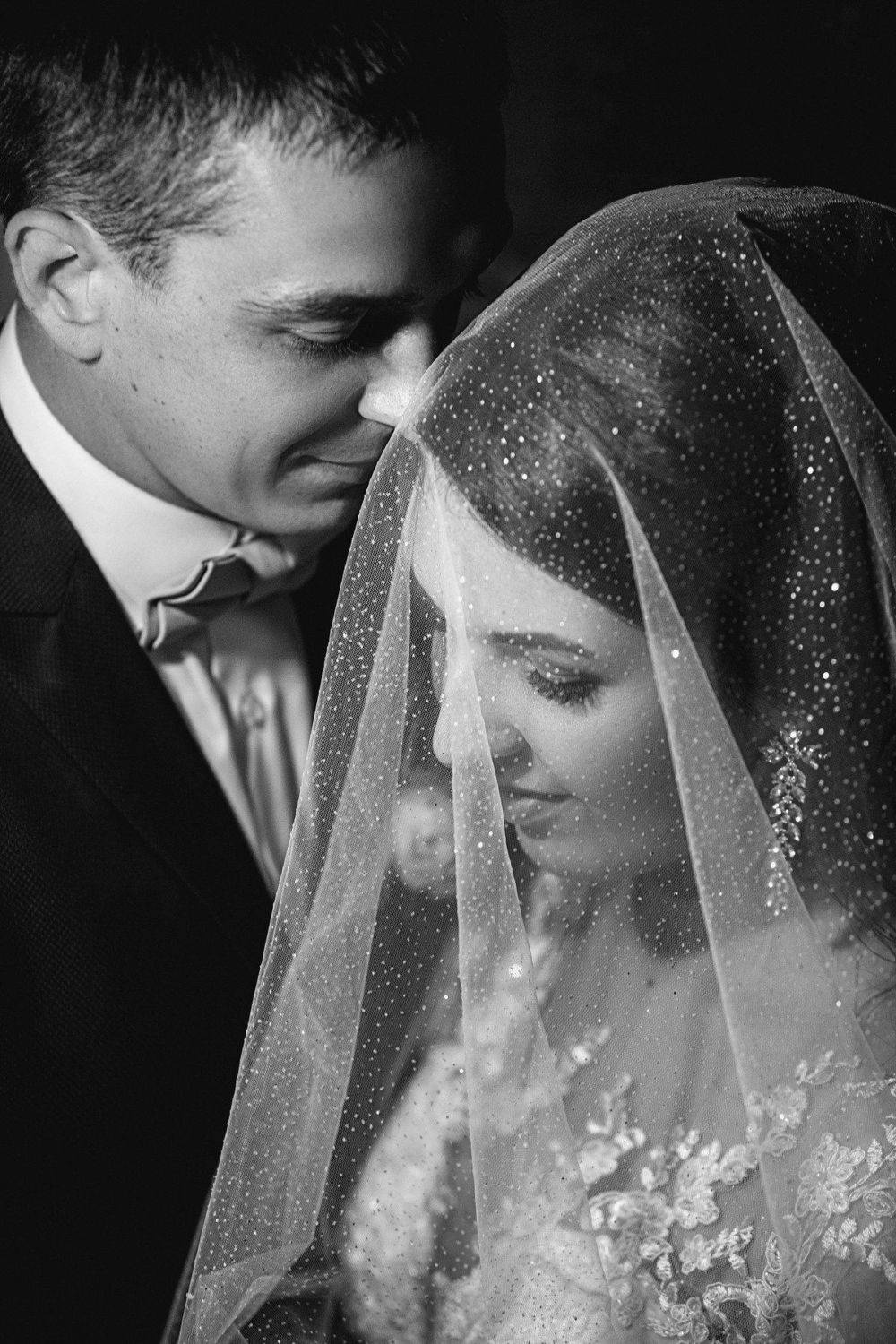 свадьба, свадебная фотосессия, жених, невеста, жених и невеста, свадебный букет, белое платье, счастье, любовь, кулебаки, wedding, bride, groom, wedding day, happy, love, portrait, портрет,  чб, чёрно-белое фото, bw, black and white, творческий портрет, Владимир Васильев