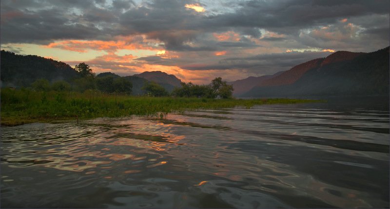 Пейзаж Lake Teletskoye Сибирь Сибирские просторы фото превью