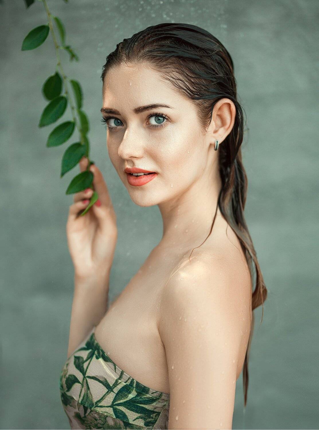 девушка душ мокрая, Александр Хмелевский