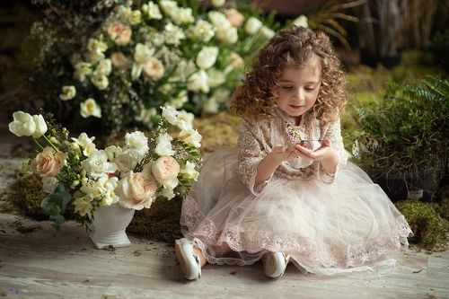 Виктория и бабочки