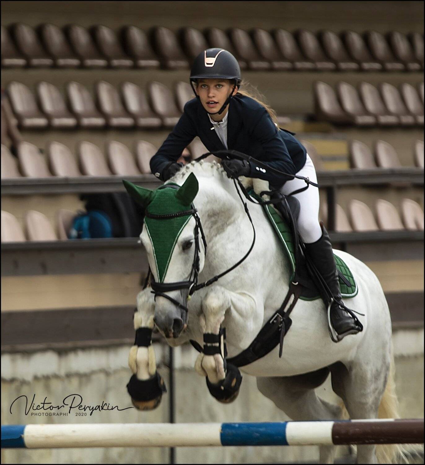 , Виктор Перякин