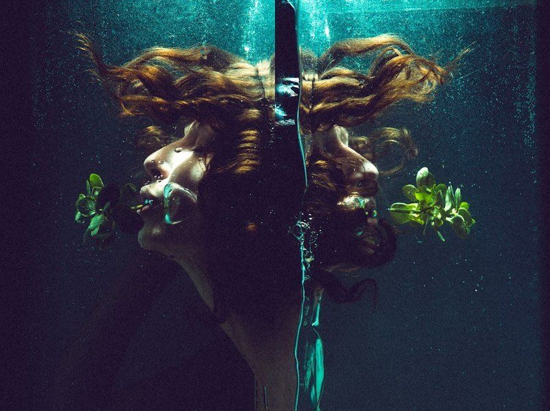 под водой фото превью