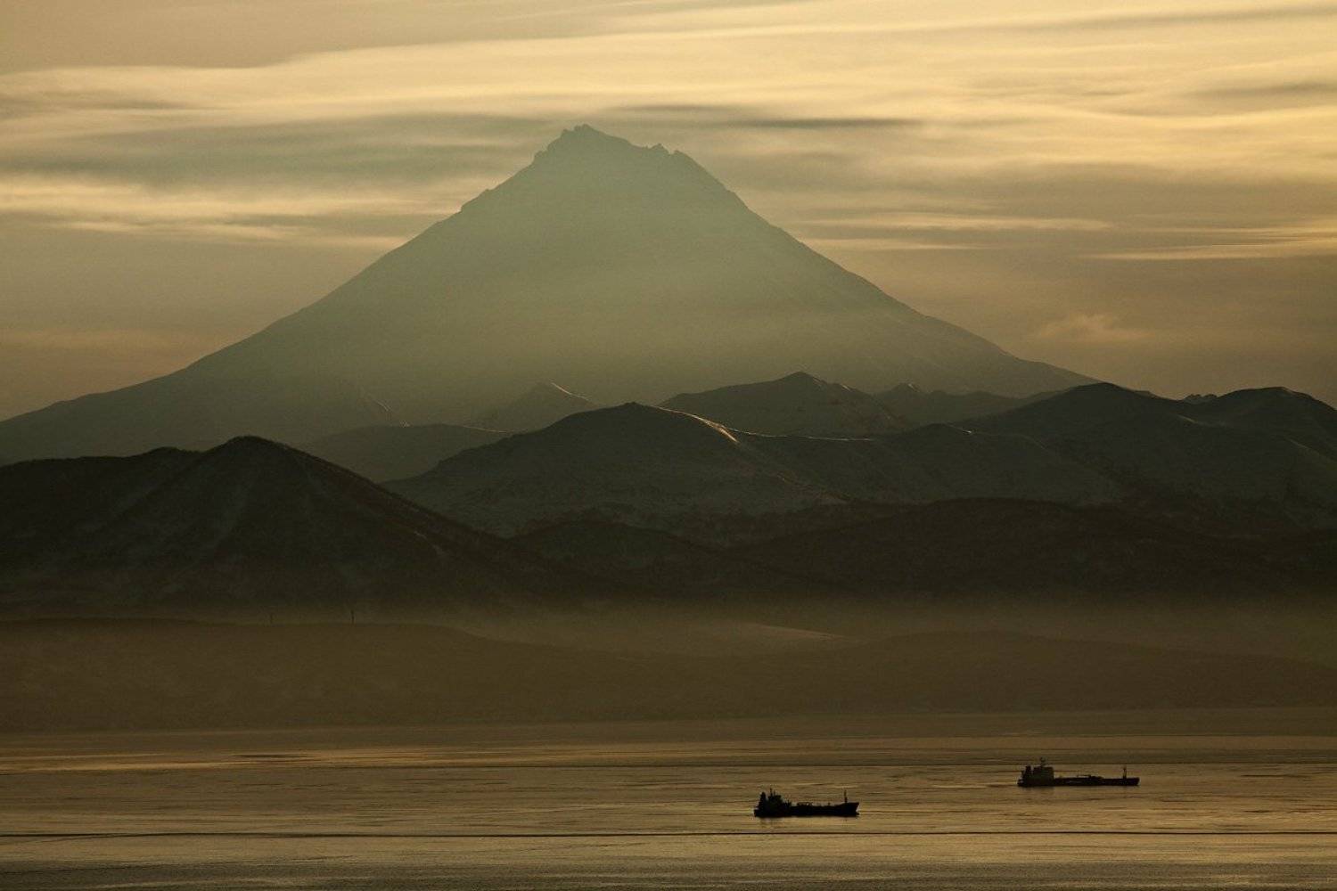 камчатка, бухта, вулкан, вилючинский, вечер, Михаил Глаголев