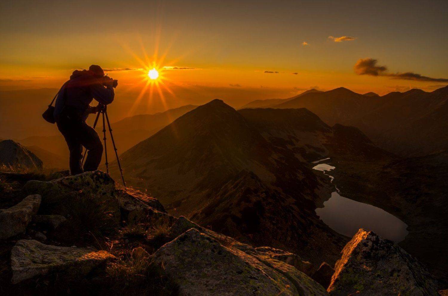 landscape nature scenery summer sunset sunrays sun clouds lakes mountain peak пейзаж закат горы, Александър Александров