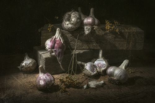 Чесночный...