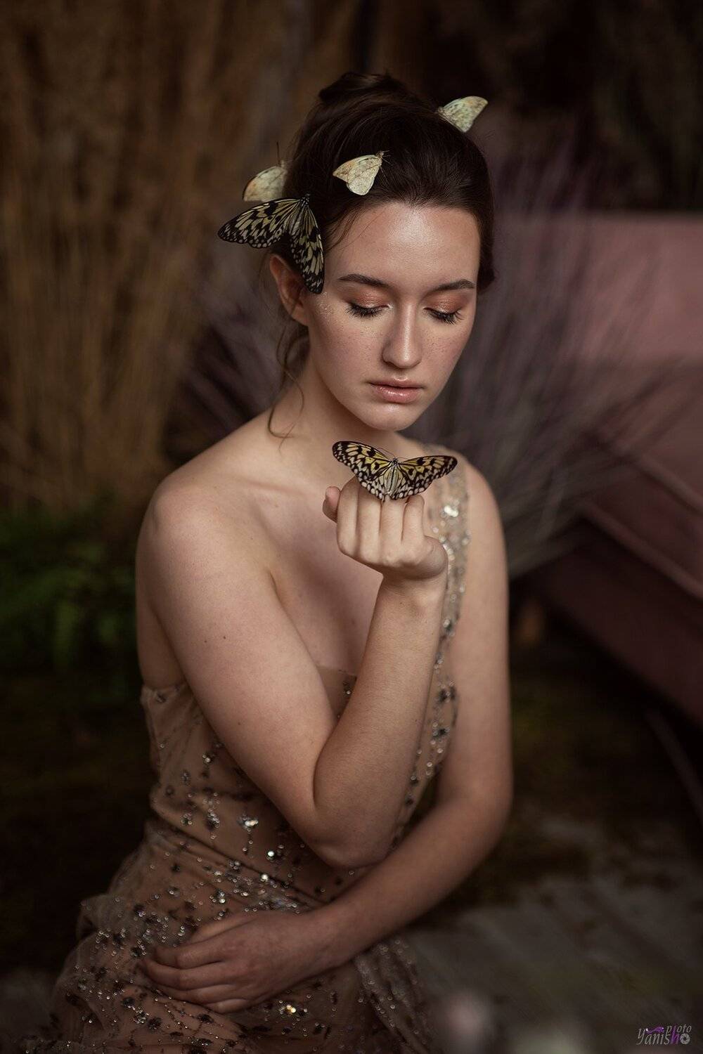 девушка, портрет, белый, студия, платье, красота, бабочка, Янина Ермакова