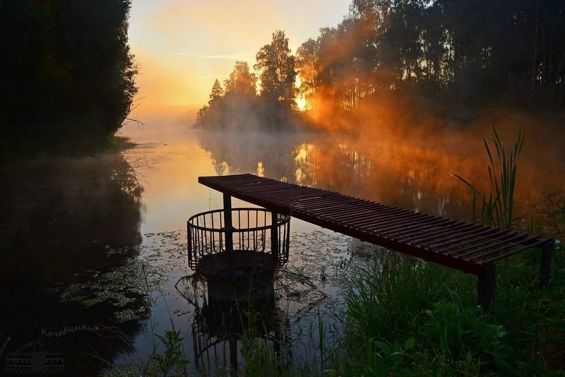 рассвет, деревенские пейзажи Деревенский пруд на рассвете фото превью