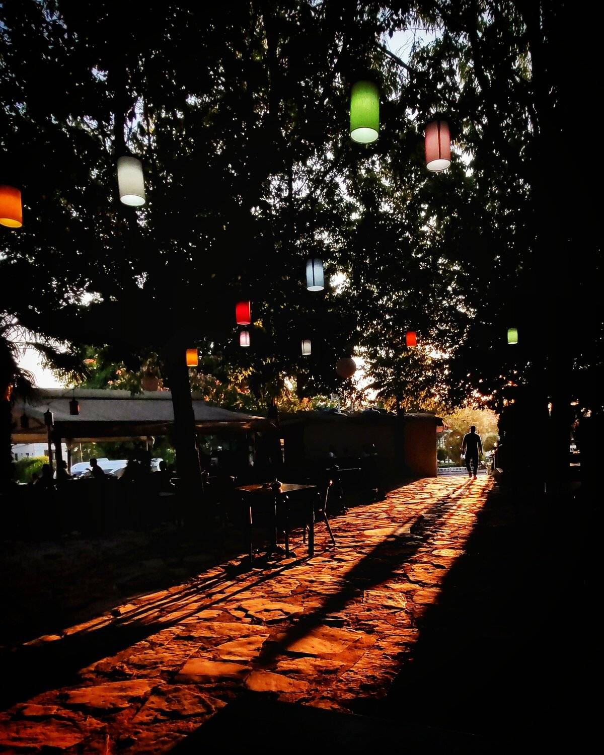 Sunset in cafe. Автор: Emir Bozkurt , Emir Bozkurt