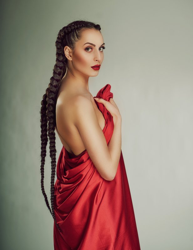 red girl  фото превью