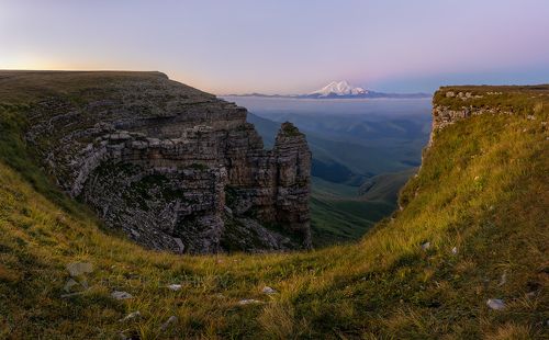 Встречая рассвет с Эльбрусом!