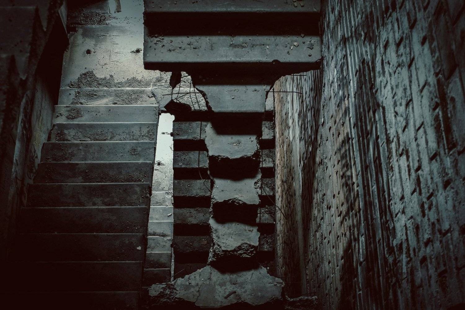 апокалипсис, лестница, мрак, опасность, разруха, ступеньки, Vladimir Kedrov