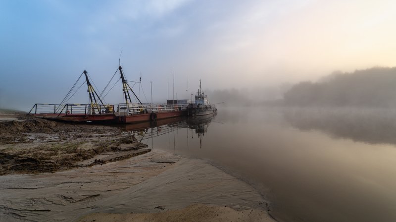 Дожди, туман, паром. фото превью