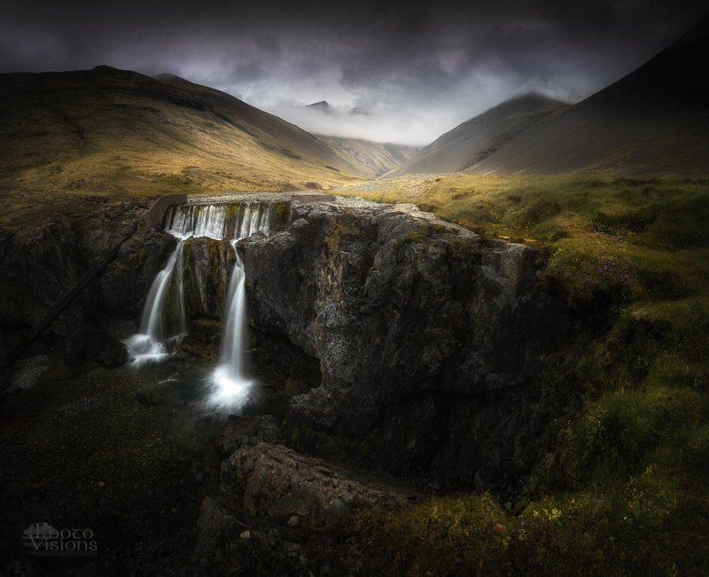 skútafoss,waterfall,falls,river,stream,mountains,dark,moody,landscape,nature,iceland,icelandic Skútafoss, IS фото превью