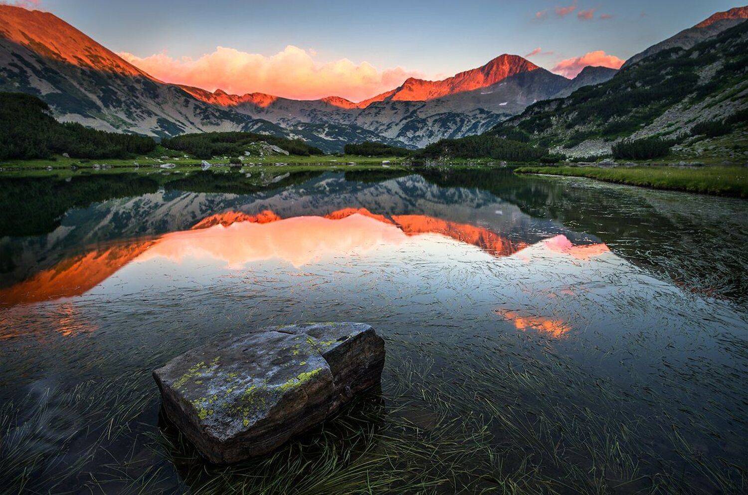 landscape nature scenery summer sunset lake reflection sunrays sun clouds mountain peak пейзаж закат горы озеро, Александър Александров