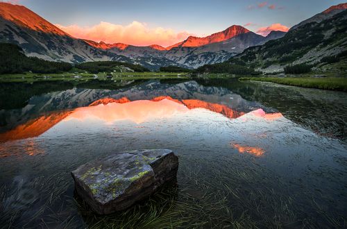 The lake calms down, Muratovo lake, Pirin