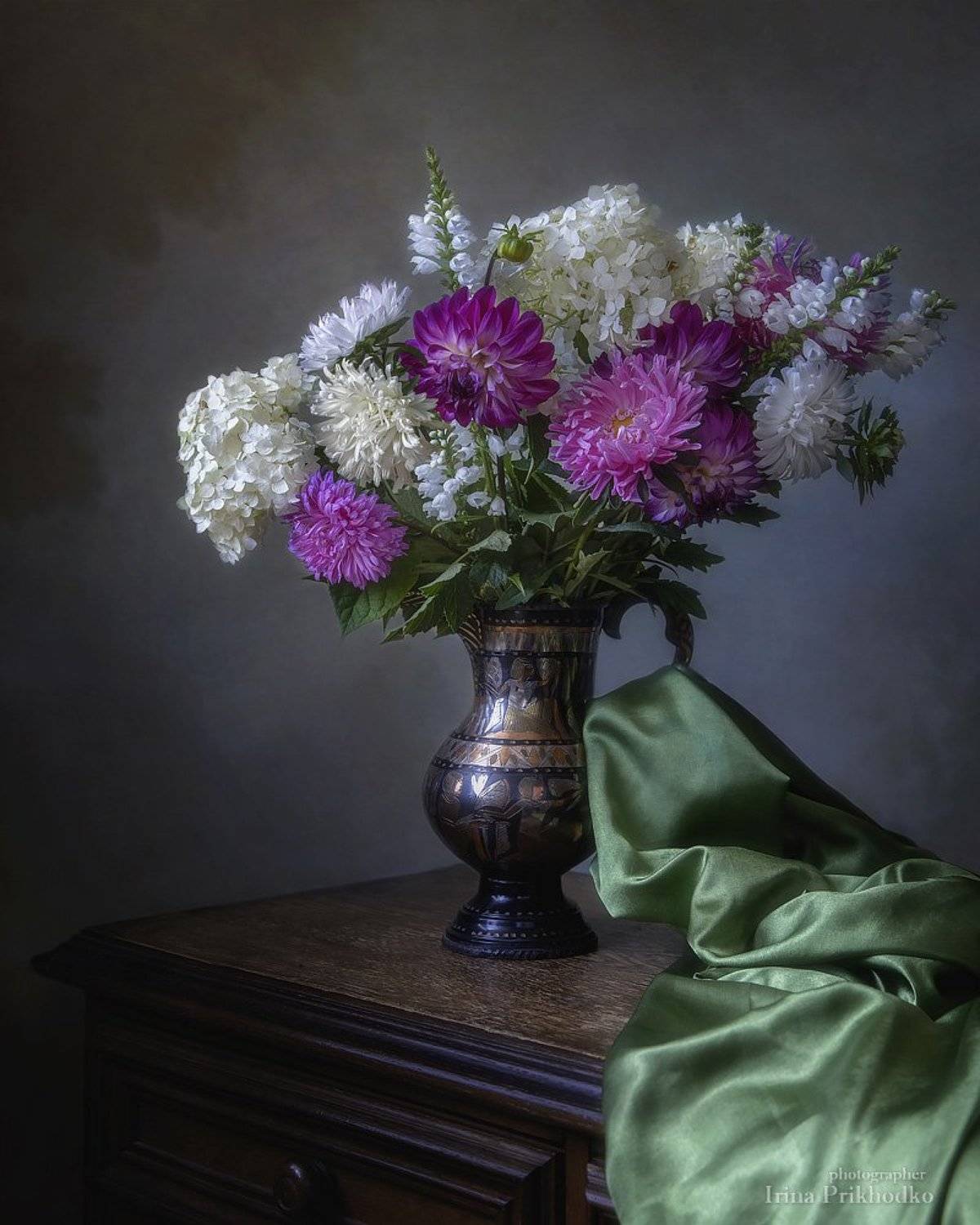 Натюрморт, лето, цветы, садовые, букет, медный кувшин, винтажный, Ирина Приходько