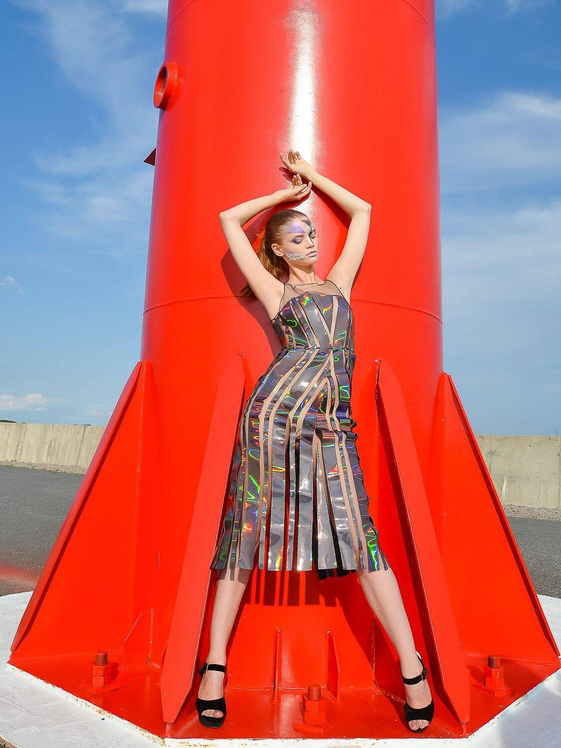 девушка, свет, платье, фотография, красный, маяк, гламур, Валерий Верещако