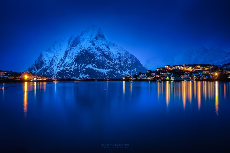 lofoten, norway, winter, mirror, water, blue hour, lights Зимний вечер на Лофотенах фото превью