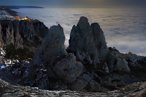 В лунном свете.