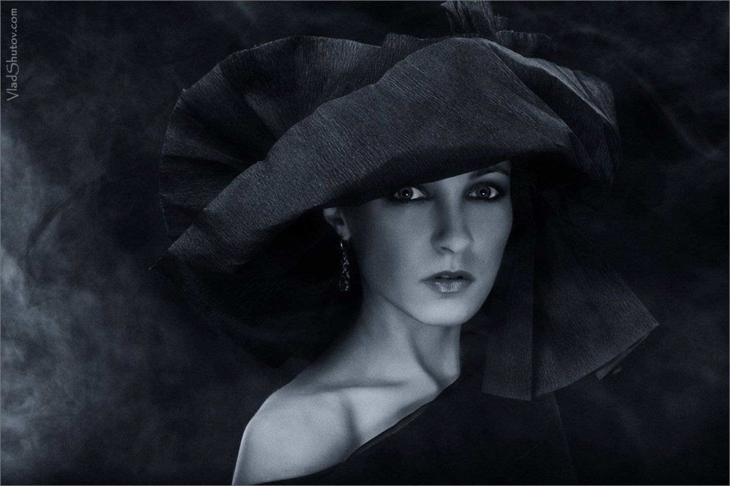 , Влад Шутов