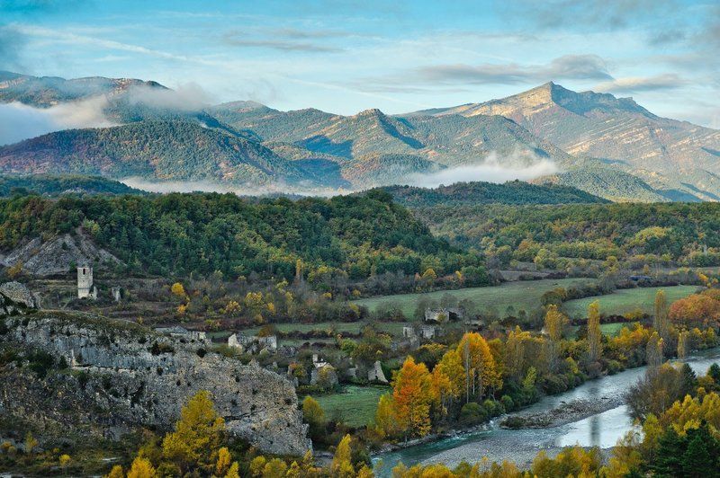арагон, Вода, Горы, испания, осень, Пейзаж, пиренеи, Природа, Река Осень в долине... фото превью