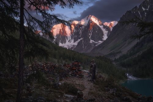 К трем вершинам