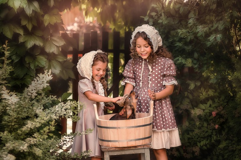 девочка, собака, винтаж Как мы Бетти купали фото превью