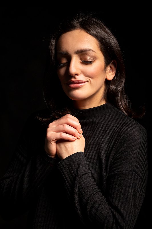 портрет студия настроение фото превью