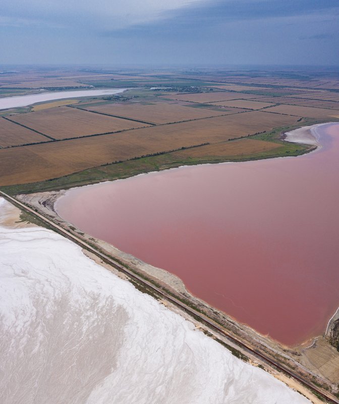 озеро,крым,аэросъёмка Нечистоты мёртвого озера под названием  фото превью