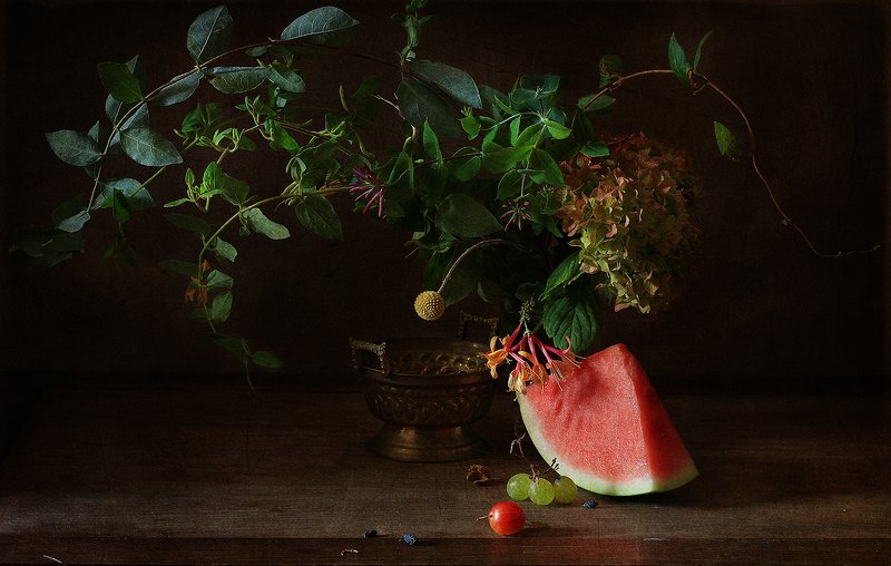 натюрморт .. с ломтиком арбуза .. фото превью