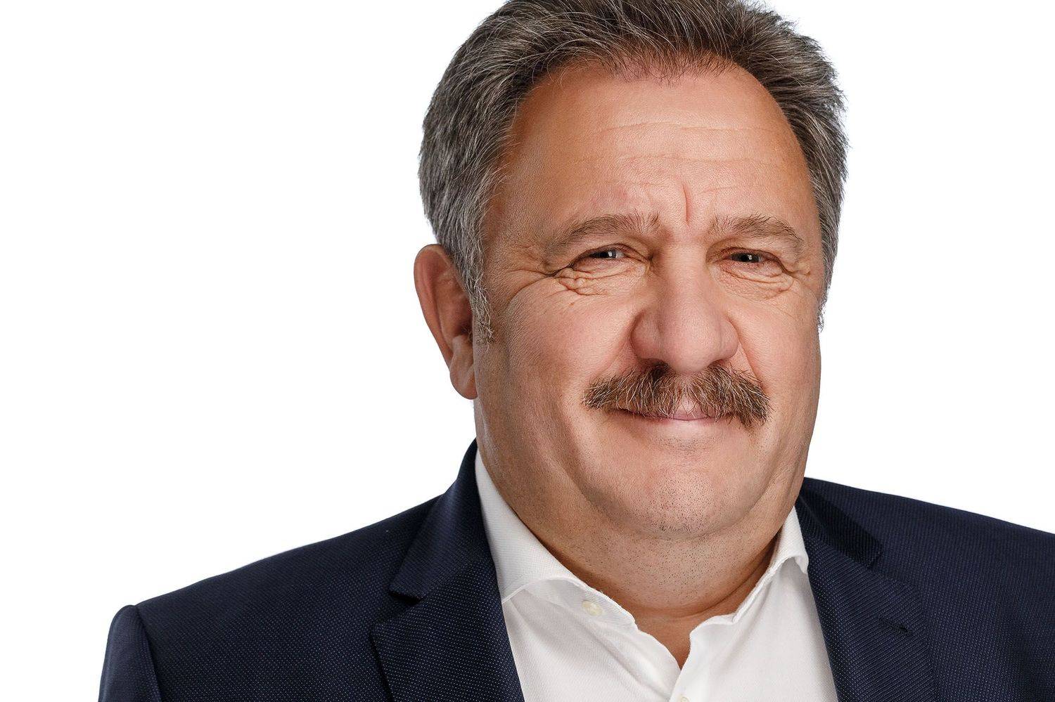 portrait, headshot, studio, close-up, canon, 100mm, Aleksandr Balakin