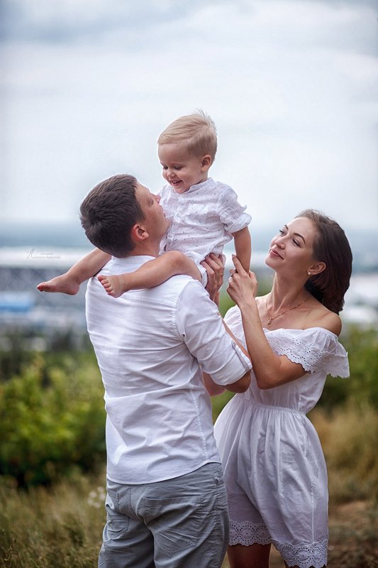 Семья фото превью