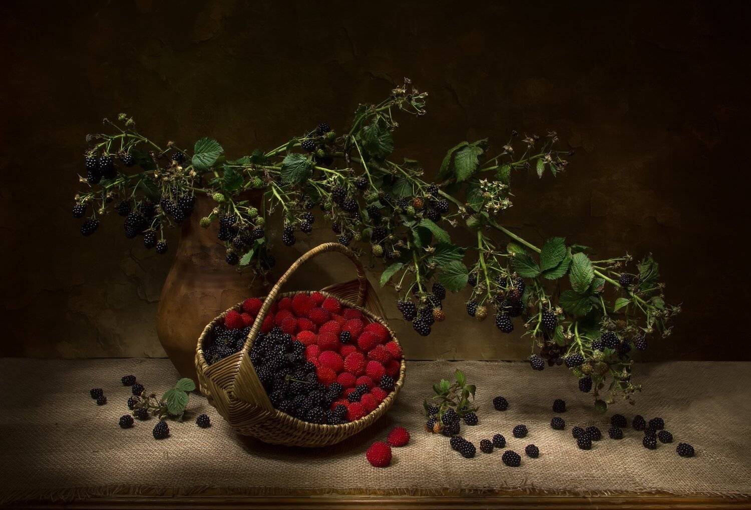 натюрморт, княженика, ежевика, Татьяна Феденкова