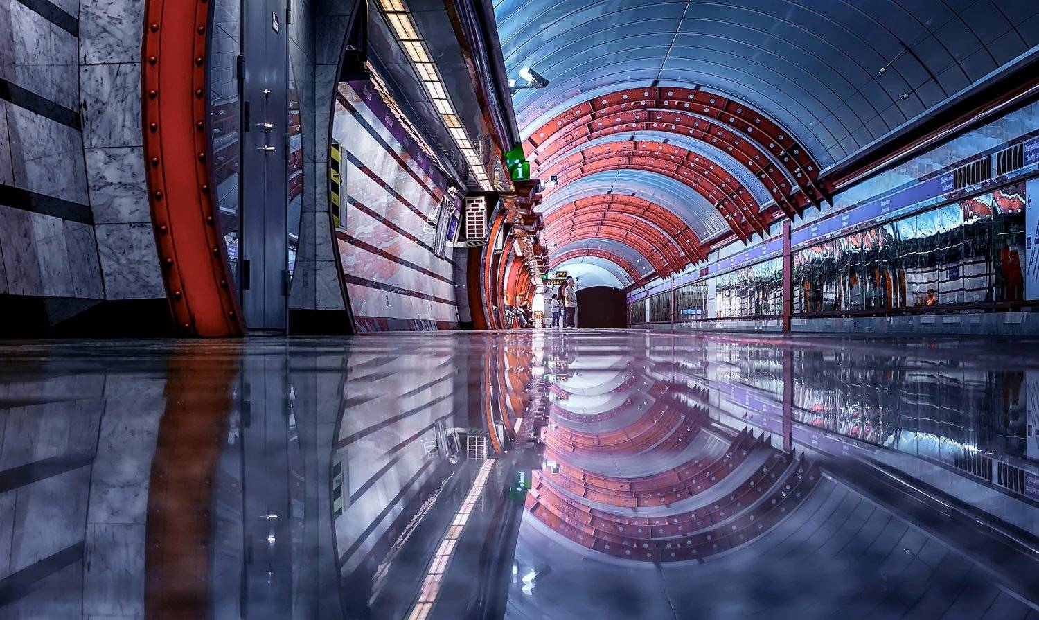 город,метро,станция,интерьер,архитектура,блеск,отражения, Тамара