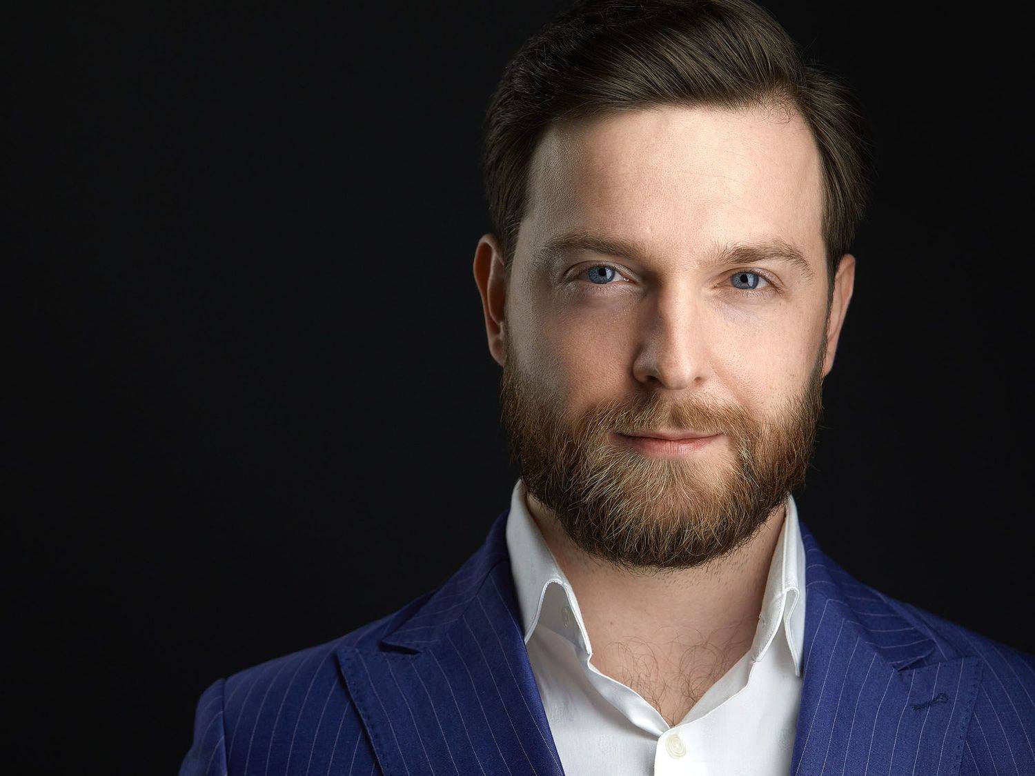 portrait, headshot, studio, close-up, canon, 100mm, Aleksandr Balakin