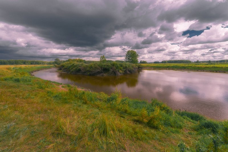 излучина ,река ,август , Излучина перед грозой фото превью