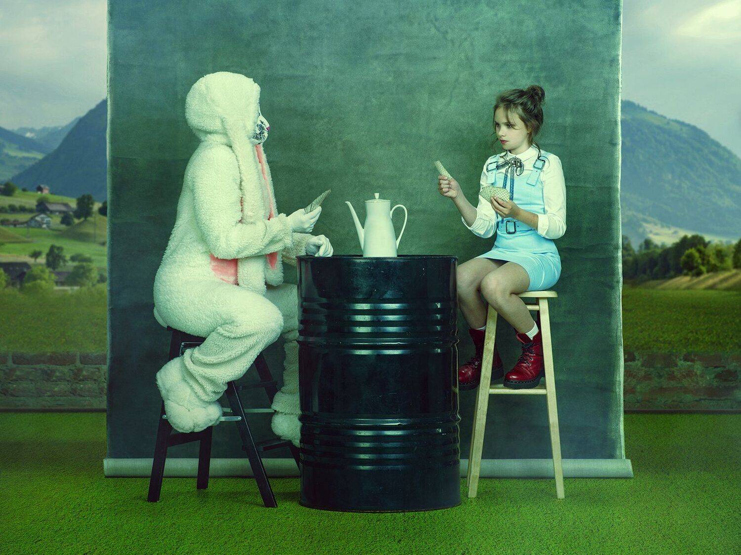ALICE IN WONDERLAND. Автор: Алексей Шишкин , Алексей Шишкин