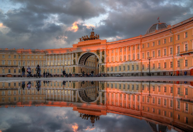 Закат на Дворцовой площади фото превью
