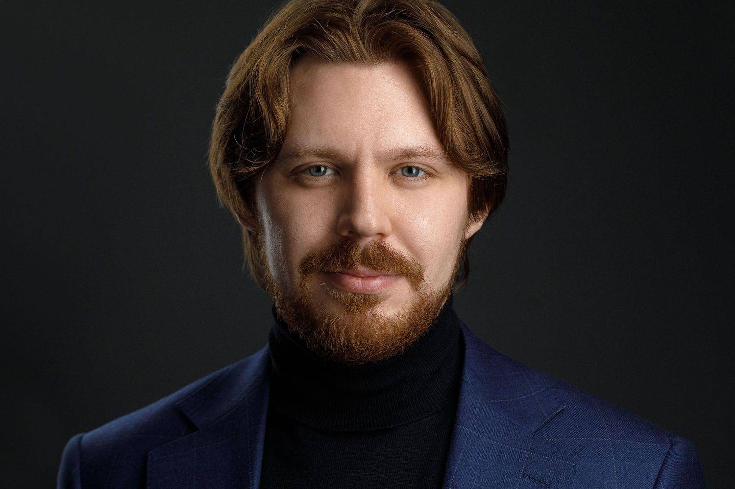 portrait, headshot, studio, close-up, canon, 100mm, Aleksandr Balakin