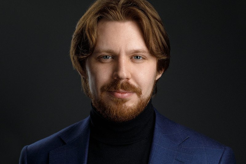 portrait, headshot, studio, close-up, canon, 100mm  фото превью