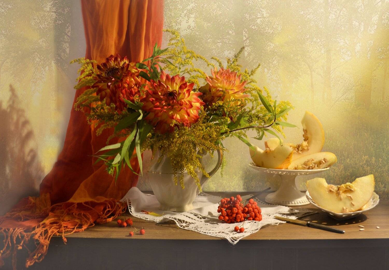 still life,натюрморт, цветы, фото натюрморт, сентябрь, рябина, осень,  дыня, георгины,, Колова Валентина