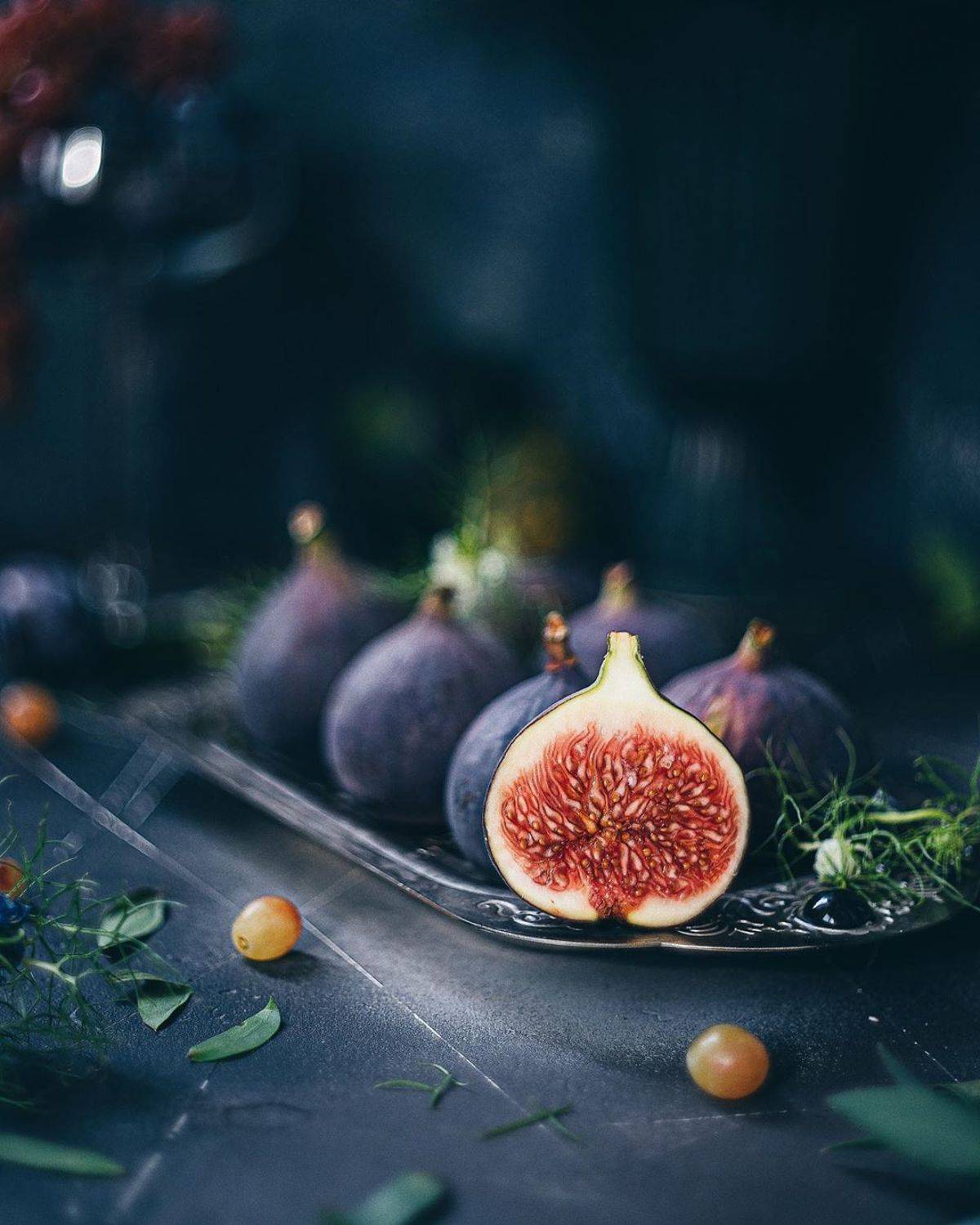 натюрморт, инжир, темный ключ, фиолетовый, Анастасия Зубкова