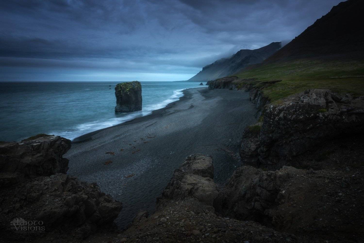 fauskasandur,iceland,beach,night,sea,sea shore,shoreline,cliff,rock,sea stack,, Adrian Szatewicz
