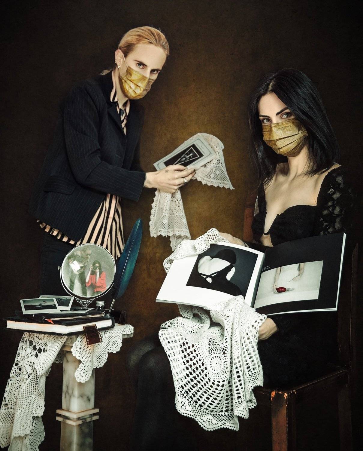 #covid-19 #artists #family_portrait #portrait #fineart #gold #painting , Sabrina DAlonzo