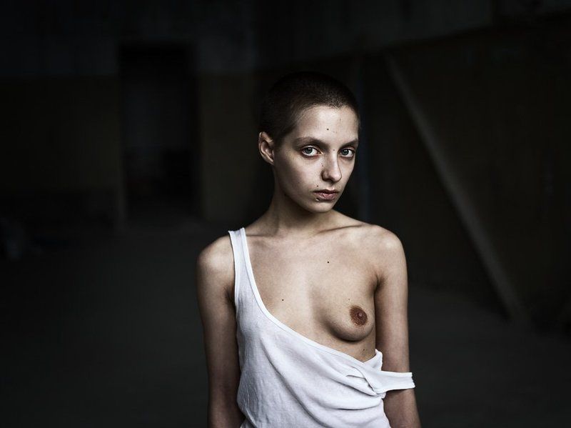 portret, emotional, nude, skinhead, girl, elf, hear Yana фото превью